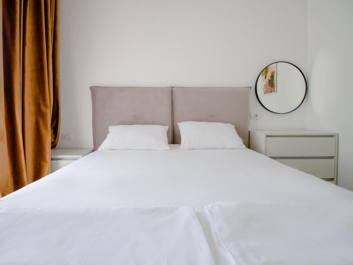 Luxury Rooftop 23 Bed & Breakfast Tiran Dış mekan fotoğraf