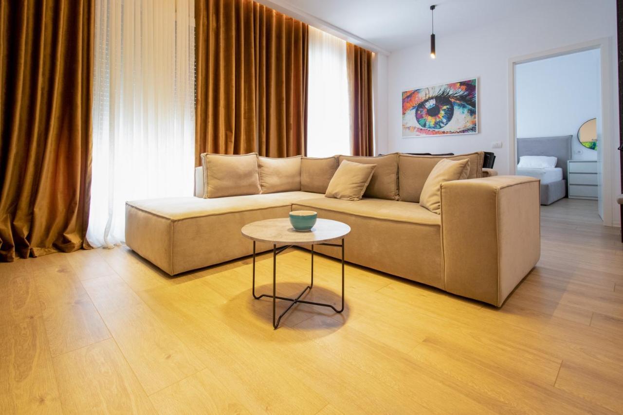 Luxury Rooftop 23 Bed & Breakfast Tiran Dış mekan fotoğraf