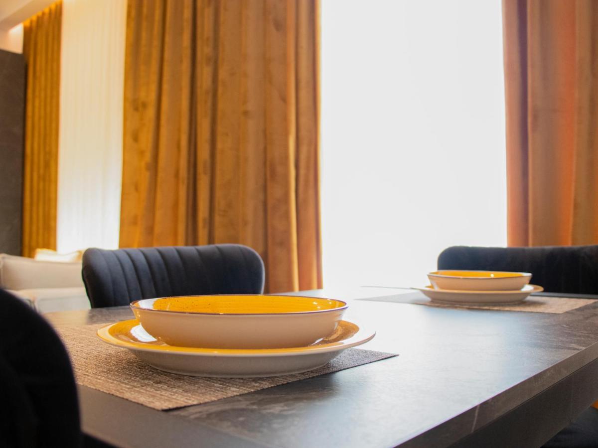 Luxury Rooftop 23 Bed & Breakfast Tiran Dış mekan fotoğraf